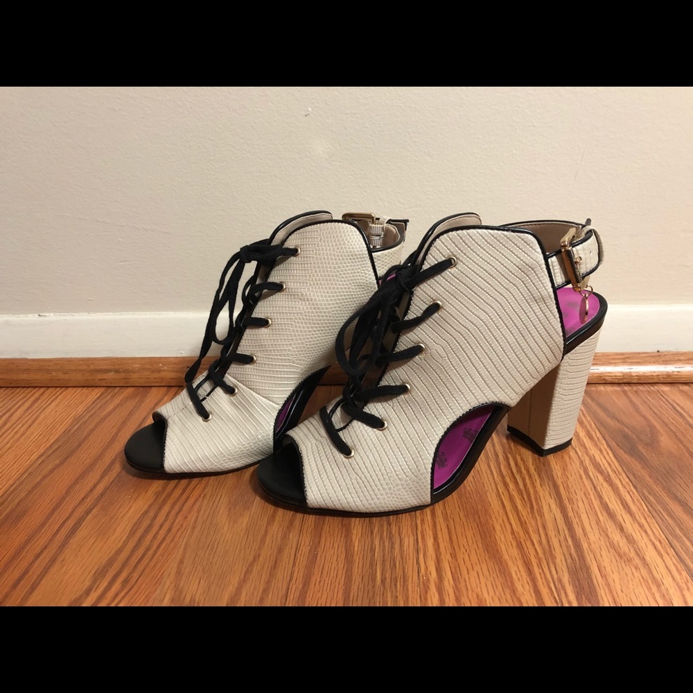 Juicy couture heels
